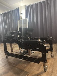 System Strafbock Hellcat Phase II von StyleFetisch mit verschiedenen Fixierungsmöglichkeiten im BDSM-Studio von Lady Juna in Basel